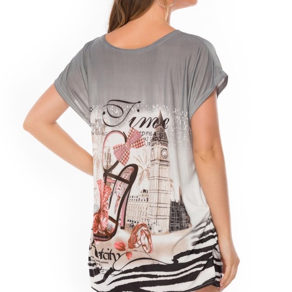 - Abstract Print Top - - Picture 3 of 8